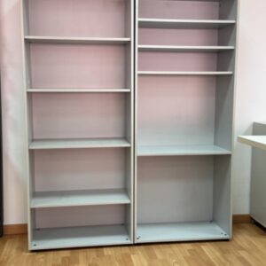 Armario libreria de melamina gris, sin puertas, 4 baldas